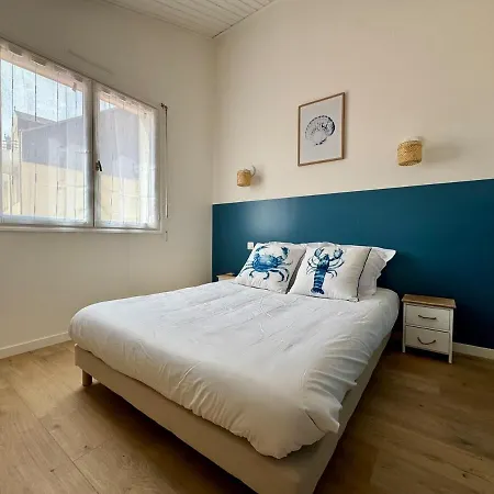 Evasion Marine A 2 Pas Du Port