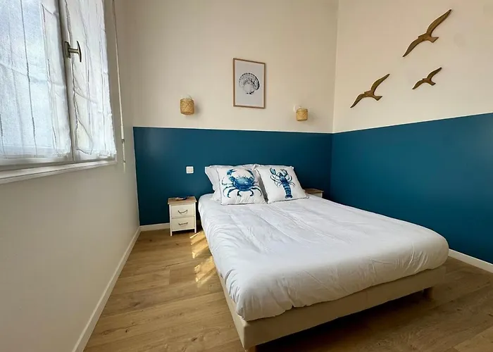 Evasion Marine A 2 Pas Du Port